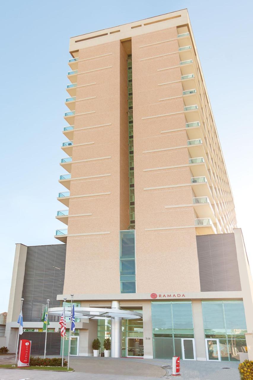 Ramada By Wyndham Macae Hotel & Suites Exterior photo